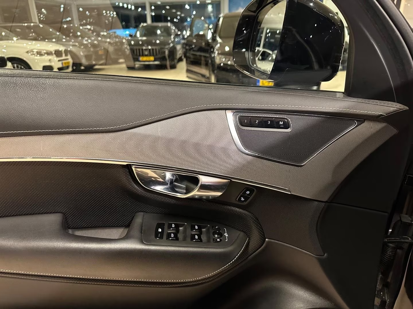 2020 Volvo XC90 2.0 B5 AWD R-Design - Image 9