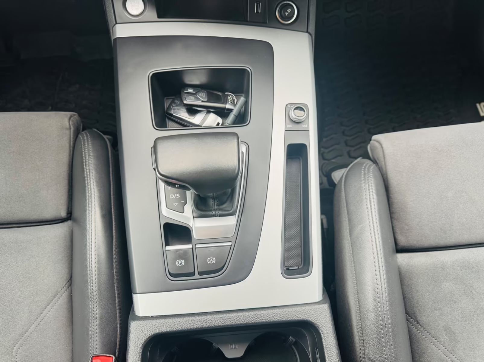 2021 Audi Q5 55 TFSI e quattro S line - Image 18