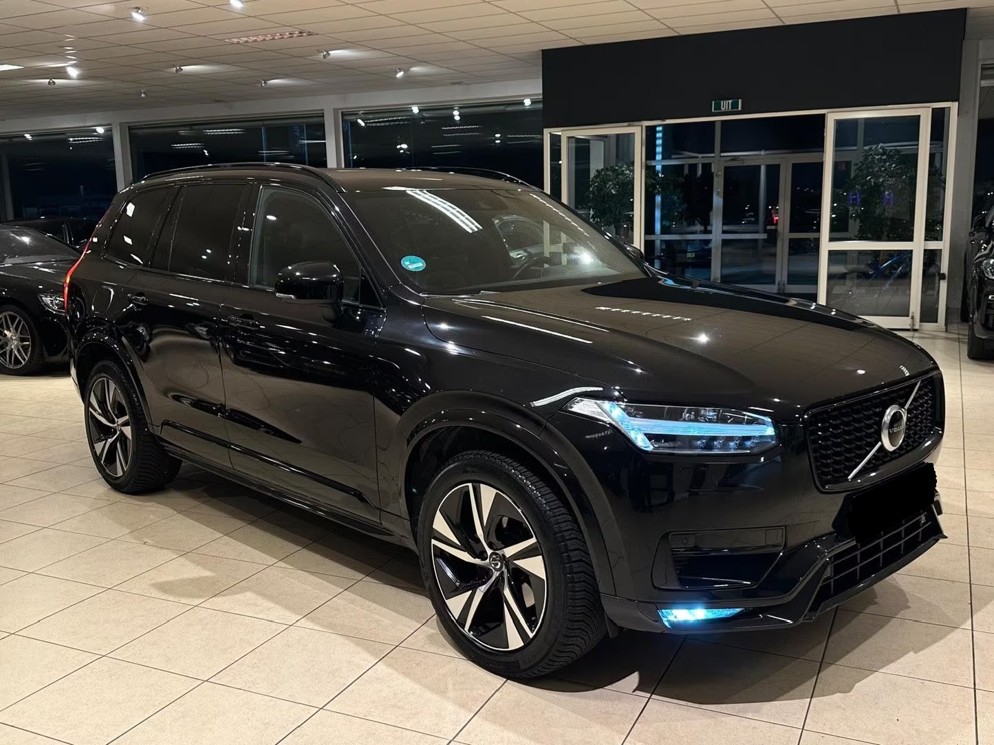 2020 Volvo XC90 2.0 B5 AWD R-Design - Image 4